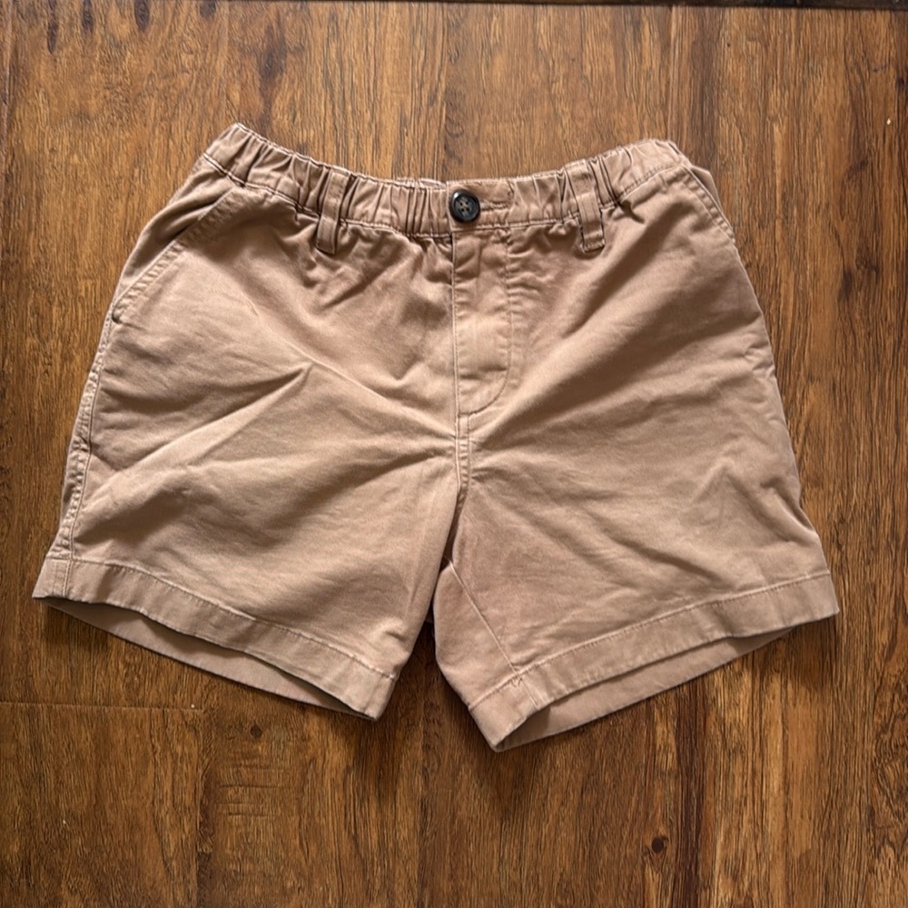Chubbies 5.5” inseam stretch shorts - Picture 7 of 8